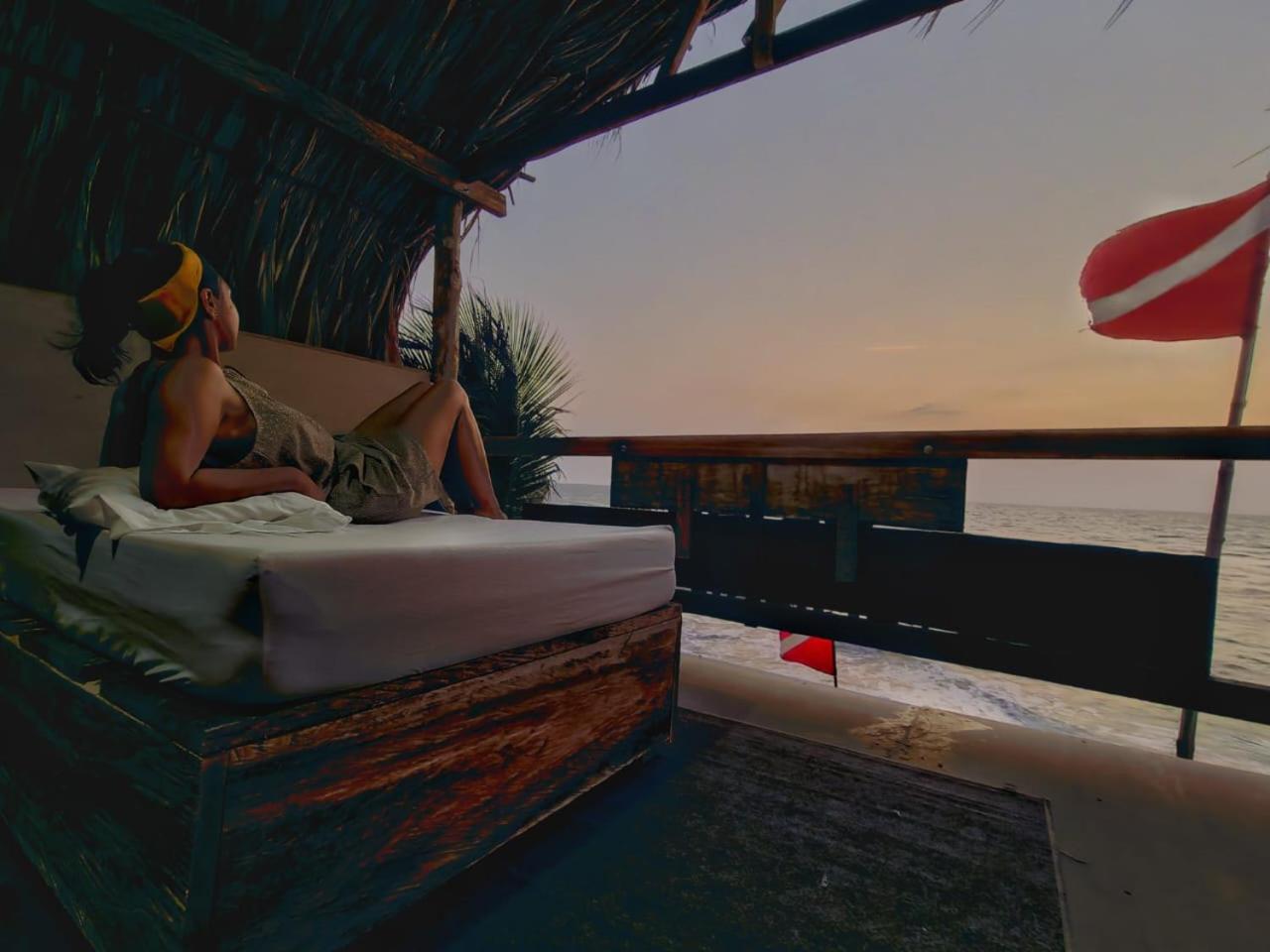 Hostal Punta Cangrejo San Onofre 外观 照片